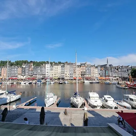 Le Petit Navire - 4p - View Of The Port Of Apartment *
